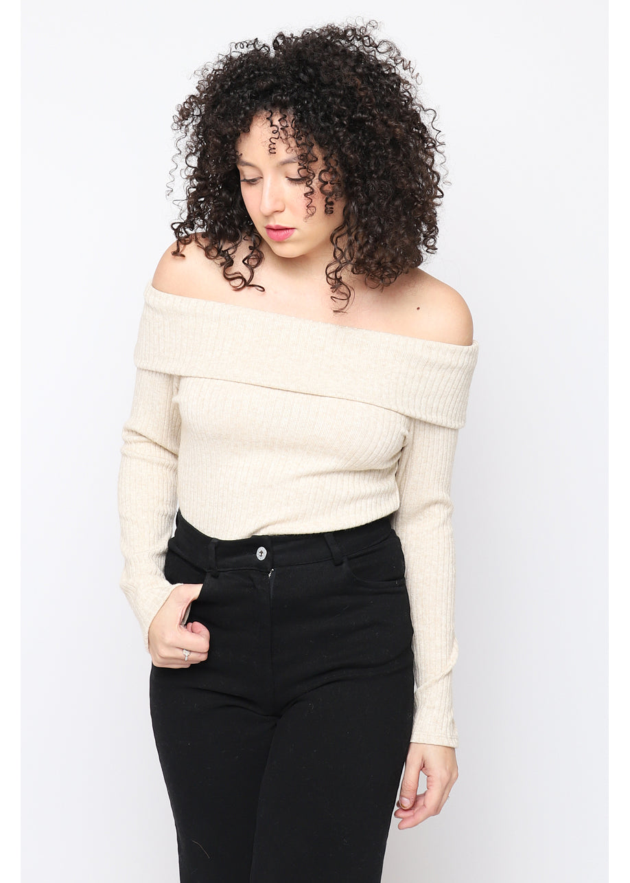 Camiseta cuello de barco beige
