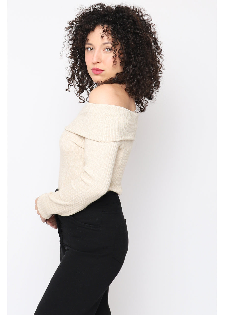 Camiseta cuello de barco beige