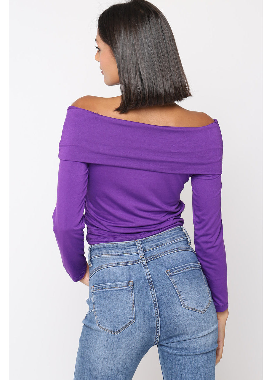 Camiseta con cuello de barco